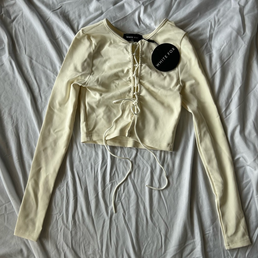 White fox take a shot ribbed long sleeve crop XS